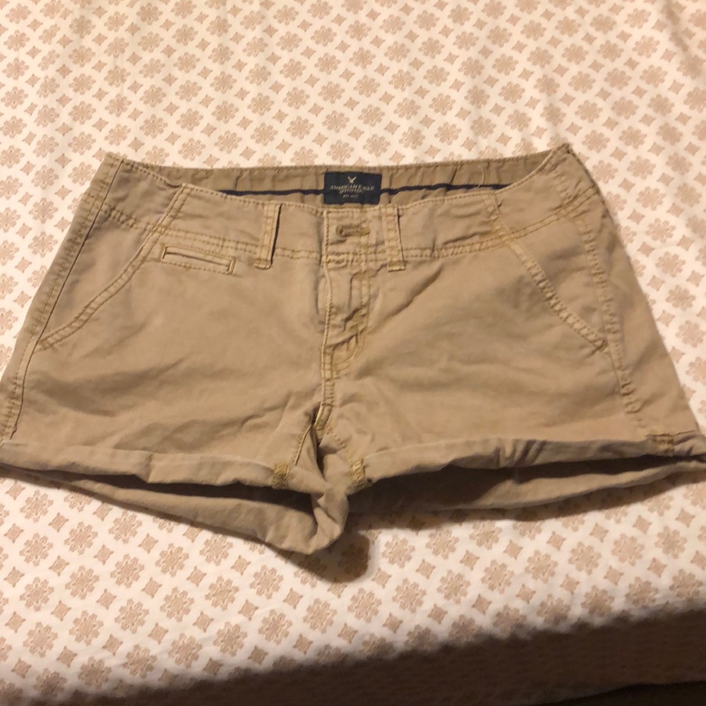 American eagle khaki shorts